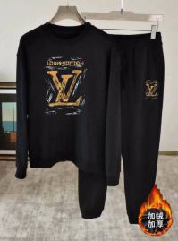 Picture of LV SweatSuits _SKULVM-4XLkdtn19429347